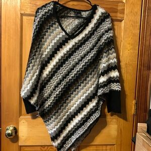 Poncho sweater